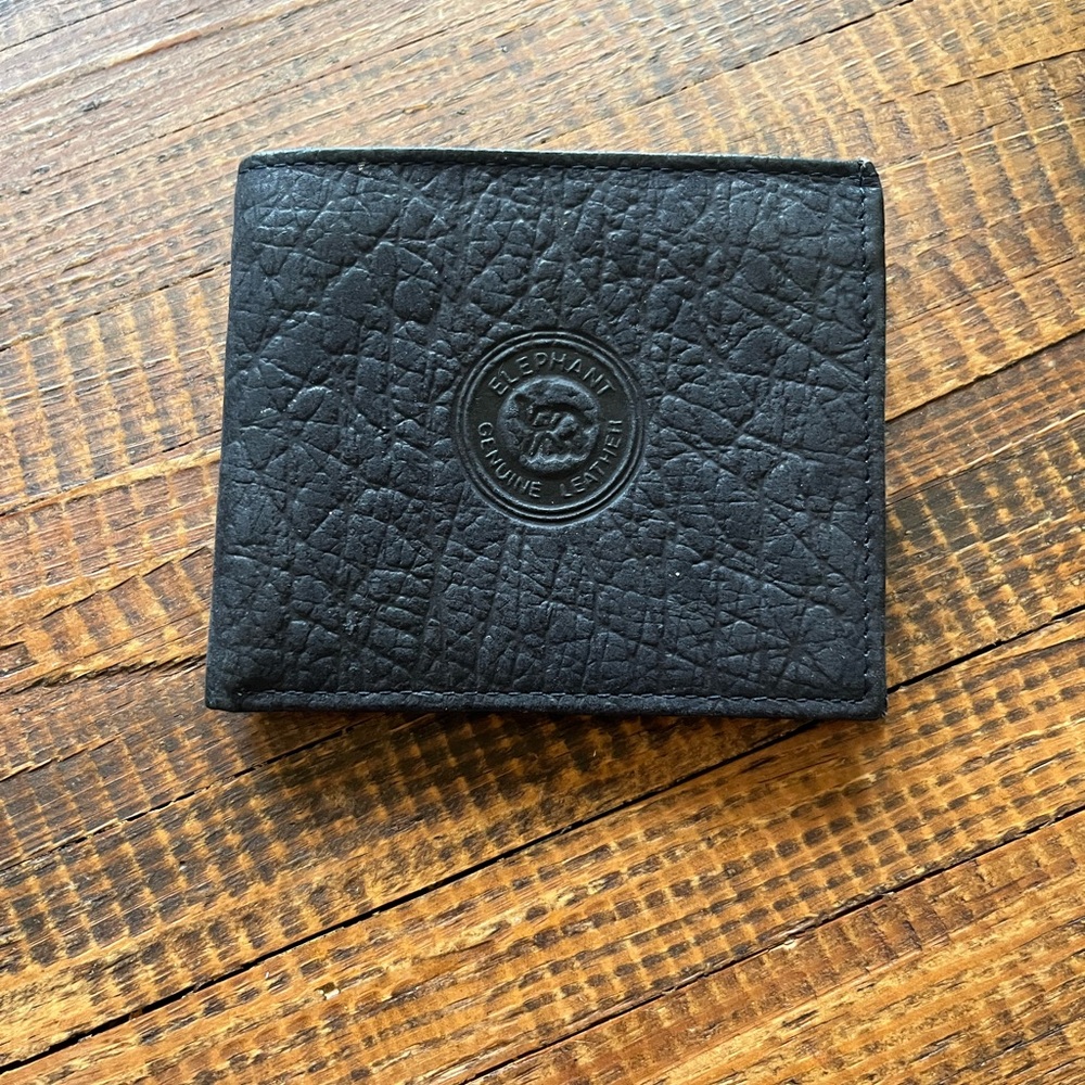 Genuine Leather Men's Bifold Wallet - Navy